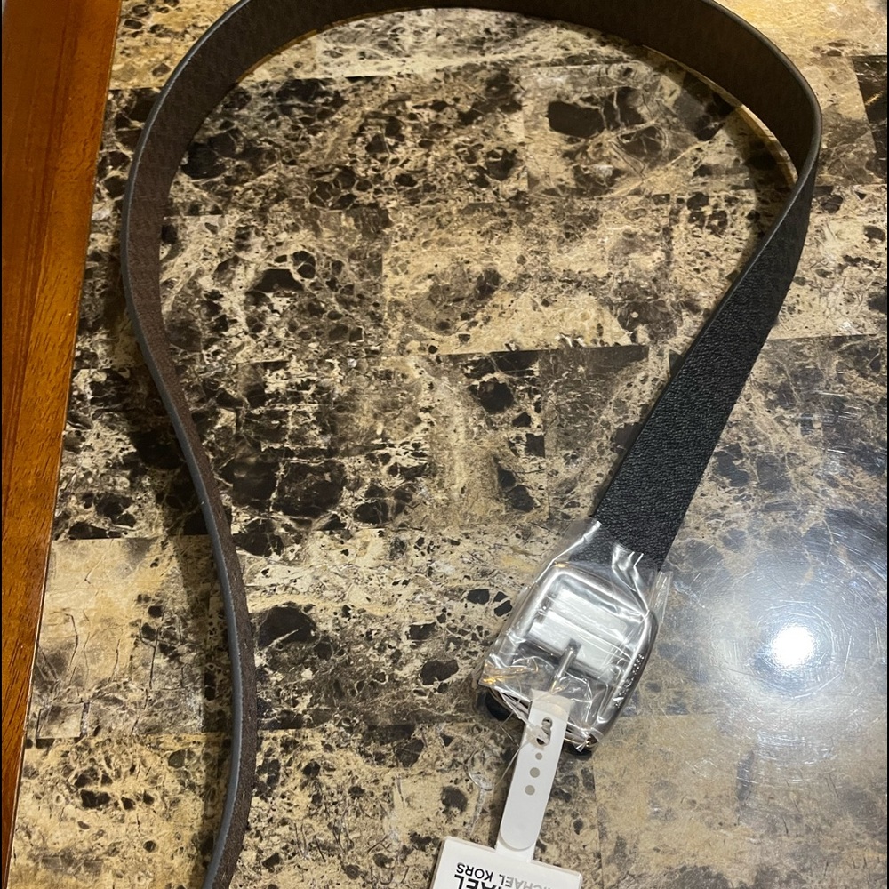 Women’s Michael Kors Medium Reversible Belt